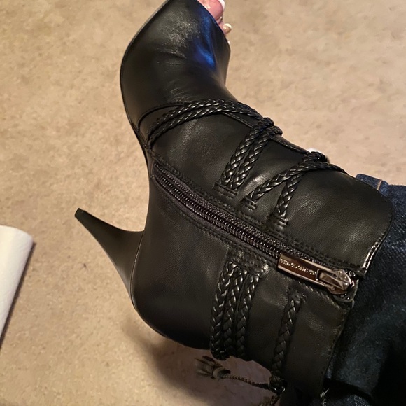 Vince Camuto leather boots - Picture 5 of 7